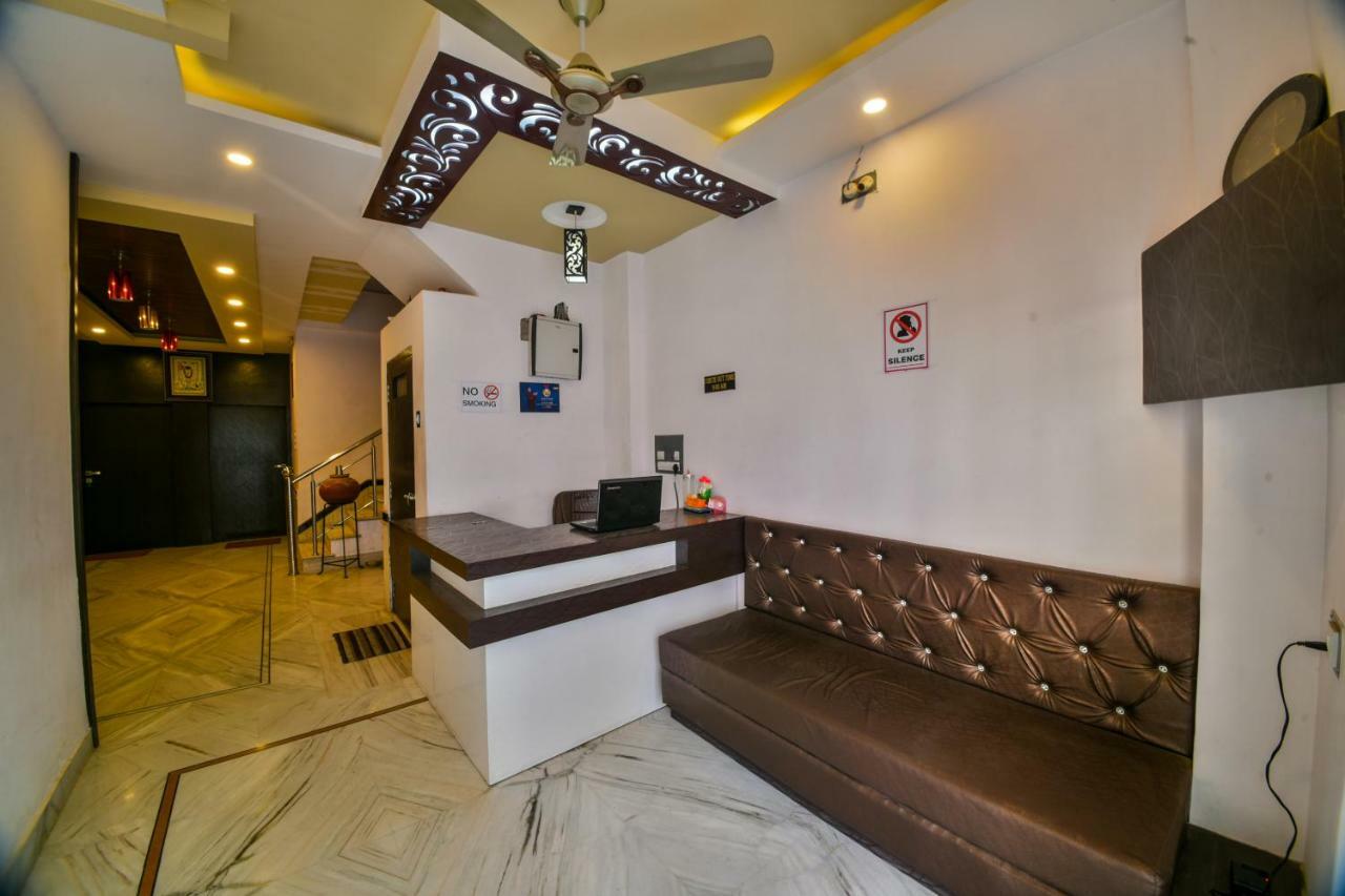 Hotel Vinayaka Натхдвара Экстерьер фото