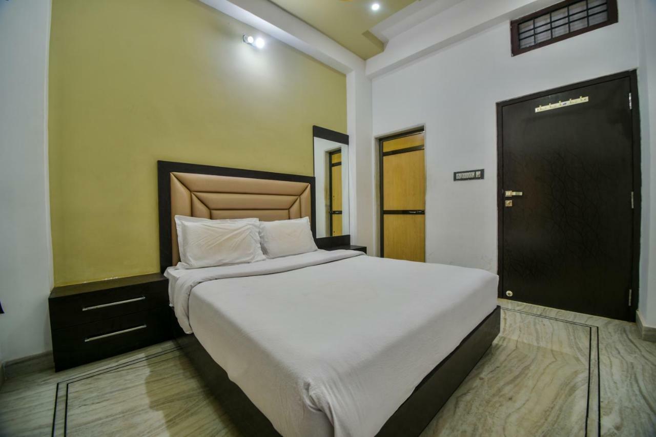Hotel Vinayaka Натхдвара Экстерьер фото